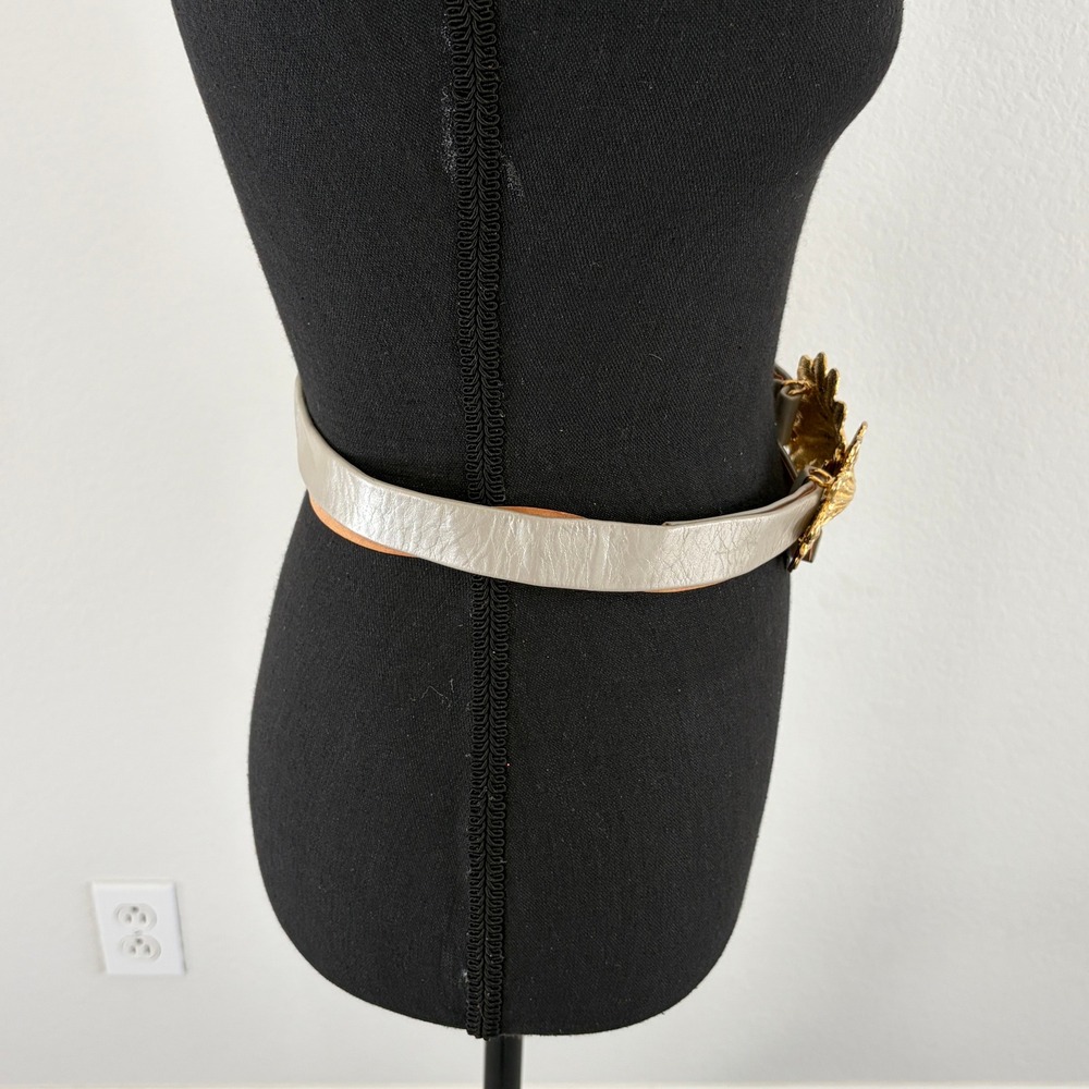 Accessocraft Vintage Womens Silver Leather Gold Leaf Buckle Belt 32 Adjustable - Picture 2 of 9